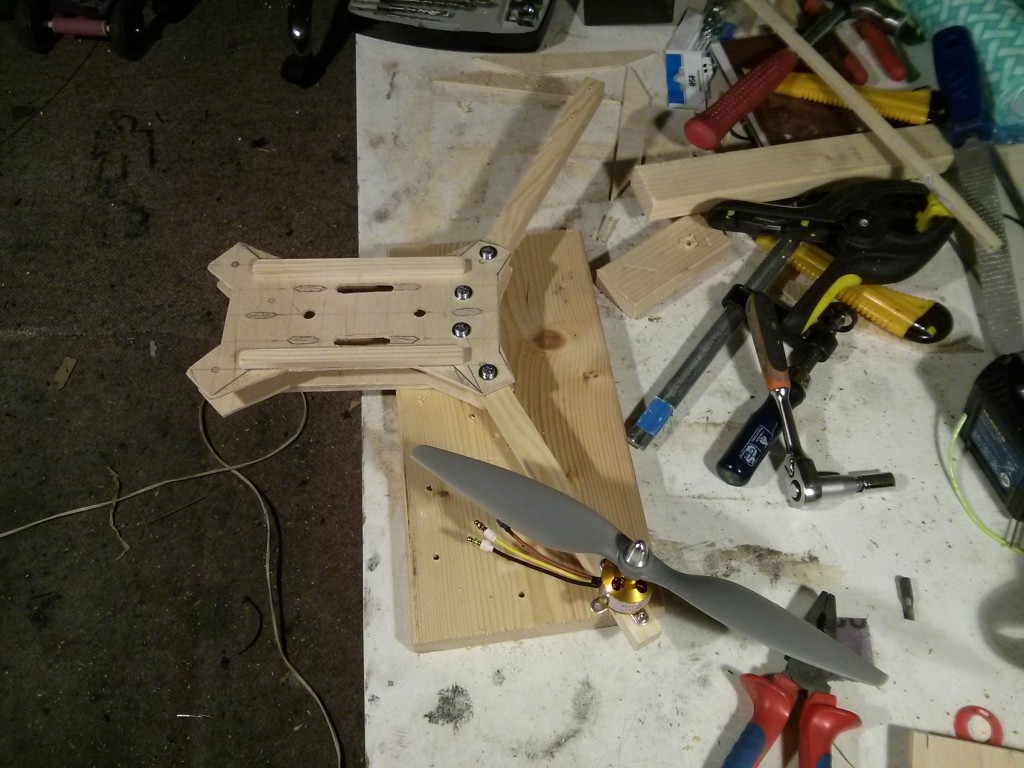 Fron arms with Suppo 2212/13 1000KV motor