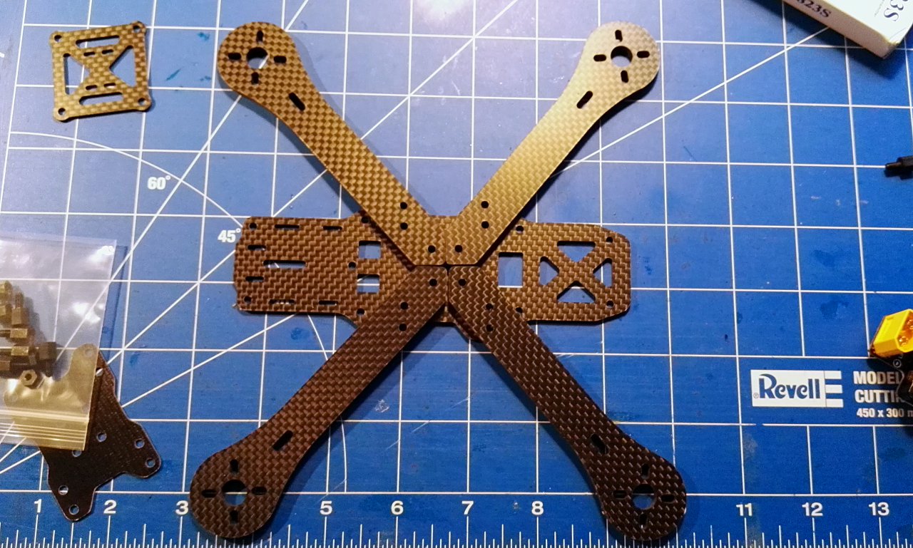 Reptile X4R 220 frame - arms and bottom plate