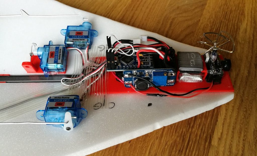 Dropship glider - depron FPV delta glider Arduino