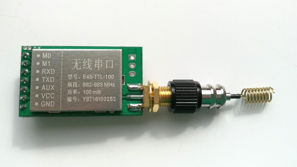 E45-TTL-100 868MHz LoRa with antenna